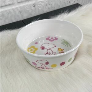 Peanuts Ceramic Dog Bowl with Snoopy and Woodstock – White, Pink, Yellow, Green